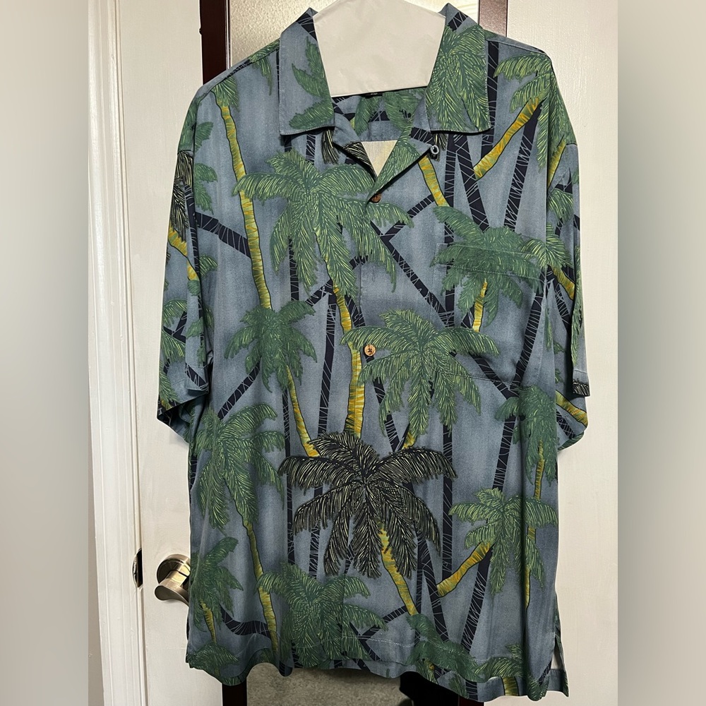 Tommy Bahama camp shirt